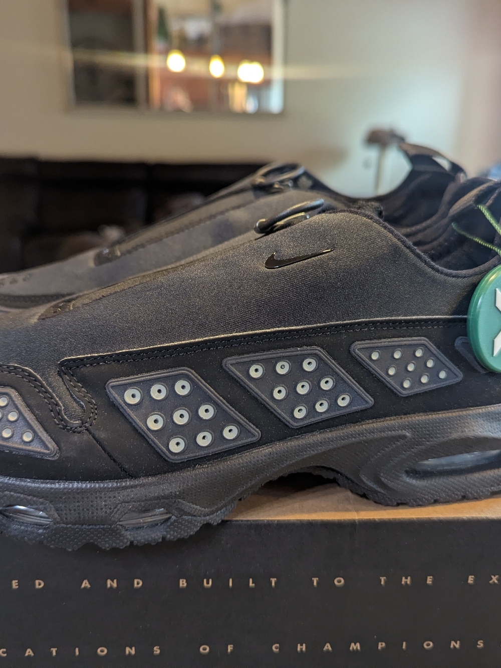 Nike Women's Air Max Size 8 NIB